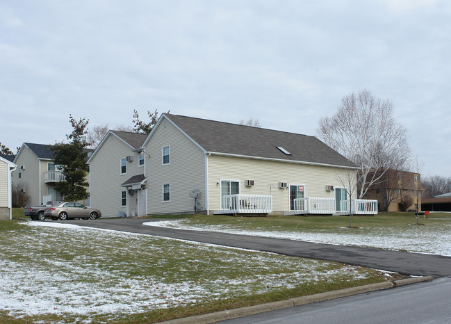 6386 Catawba Dr in Canfield, OH - Foto de edificio - Building Photo