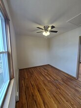 67 Cohoes Rd, Unit One Bedroom in Watervliet, NY - Building Photo - Building Photo