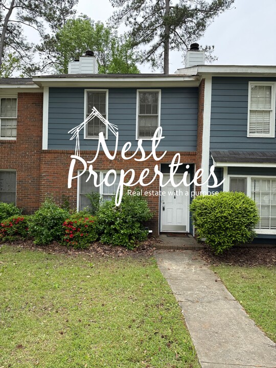 101 Manorwood Ct in Columbia, SC - Foto de edificio