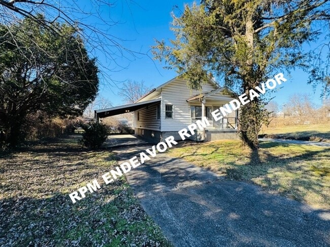 9943 Lilac Dr in St. Louis, MO - Building Photo - Building Photo