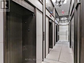 197 Yonge St in Toronto, ON - Building Photo - Building Photo