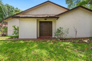 9850 NW 15th Ct in Pembroke Pines, FL - Building Photo