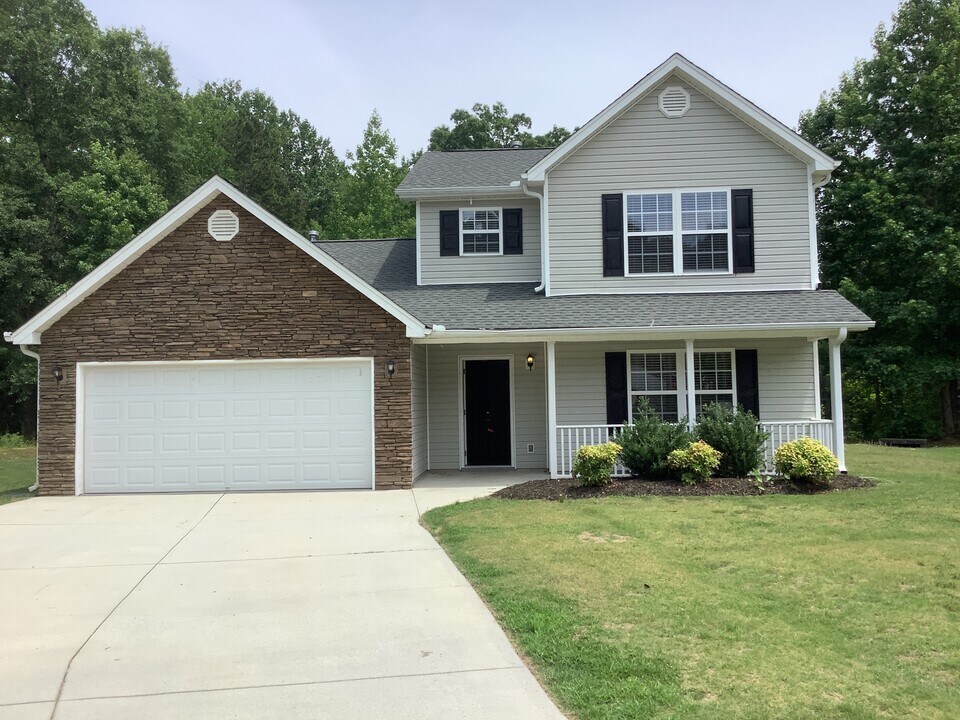 6 Vista Rose Ct in Anderson, SC - Building Photo