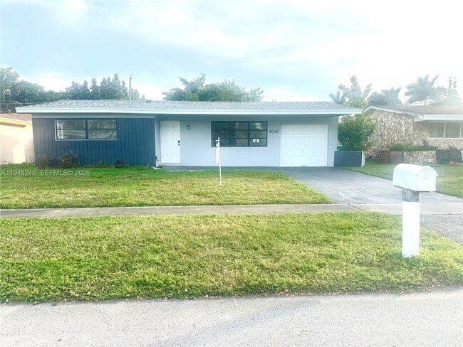 9040 NW 26th Pl in Sunrise, FL - Building Photo - Building Photo