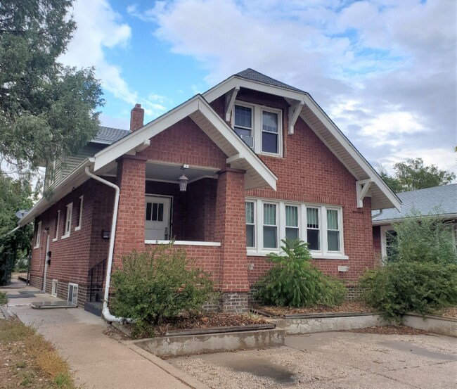 property at 204 E 3rd Ave