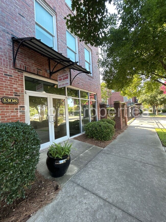 property at 1308 Pulaski St