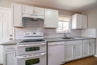 687 Scriven Ave in Columbus, OH - Building Photo - Building Photo