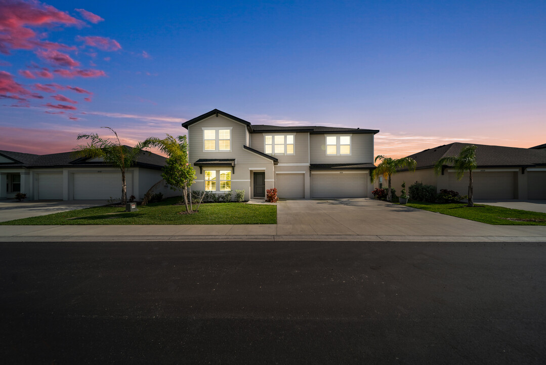 17226 Monte Isola Way in North Fort Myers, FL - Building Photo
