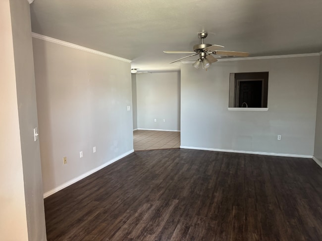 property at 509 N Brentwood Ave