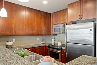 16141 Cleveland St in Redmond, WA - Building Photo - Building Photo