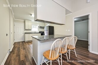 302 E Hudson St in Monroe, NC - Foto de edificio - Building Photo