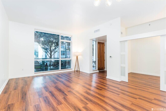 489 Harrison St-Unit -301 in San Francisco, CA - Building Photo - Building Photo