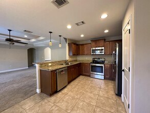 516 Grand Ridge Dr in Crestview, FL - Building Photo - Building Photo