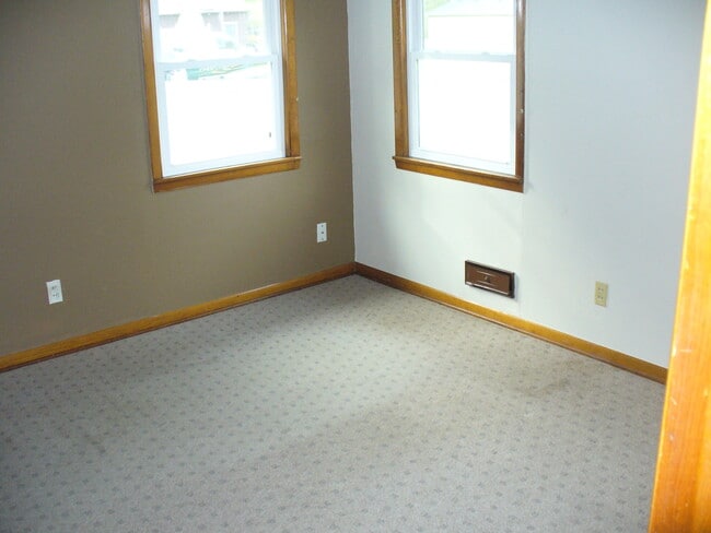 11293 Edgemere Ter in Roscoe, IL - Building Photo - Building Photo