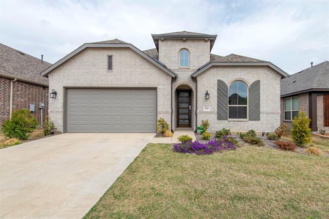 1317 Arrowwood Dr in Krugerville, TX - Building Photo