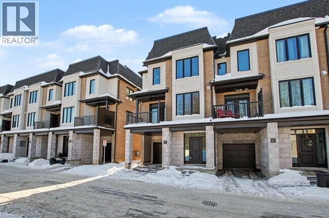 143 Elgin St N in Cambridge, ON - Building Photo - Building Photo