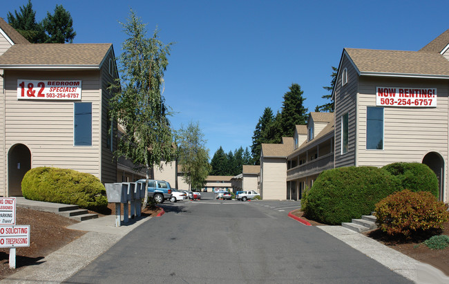 Windsor Court Apartments in Portland, OR - Foto de edificio - Building Photo