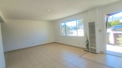 72204 Sun Valley Dr in Twentynine Palms, CA - Building Photo - Building Photo