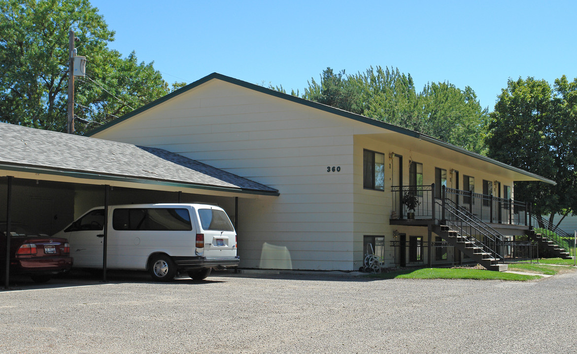 Pacific Apartments in Boise, ID - Building Photo