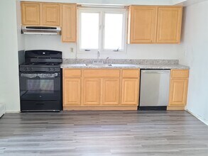 150 New York Ave in Jersey City, NJ - Building Photo - Building Photo