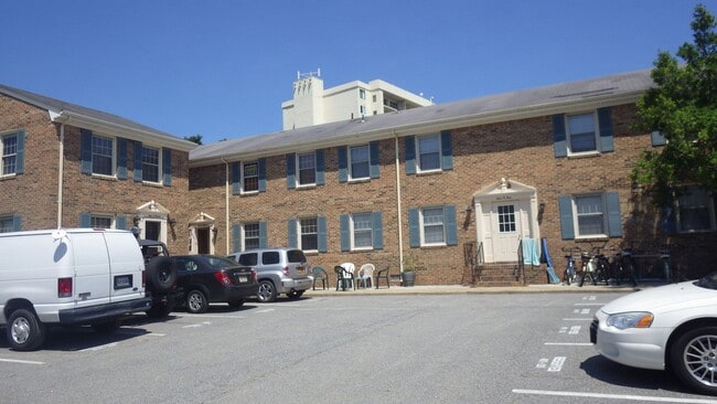 property at 401 Arctic Ave