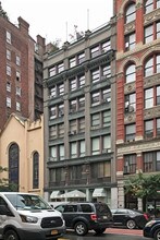 240 W 23rd St in New York, NY - Building Photo - Building Photo
