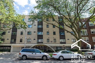 6011 N Winthrop Ave, Unit 407 in Chicago, IL - Building Photo - Building Photo