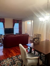 4203 New Town Ave in Williamsburg, VA - Foto de edificio - Building Photo