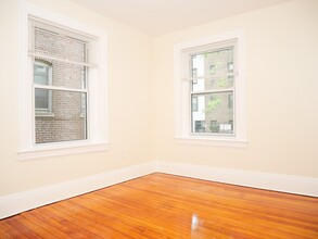 10 Beals St in Brookline, MA - Building Photo - Building Photo