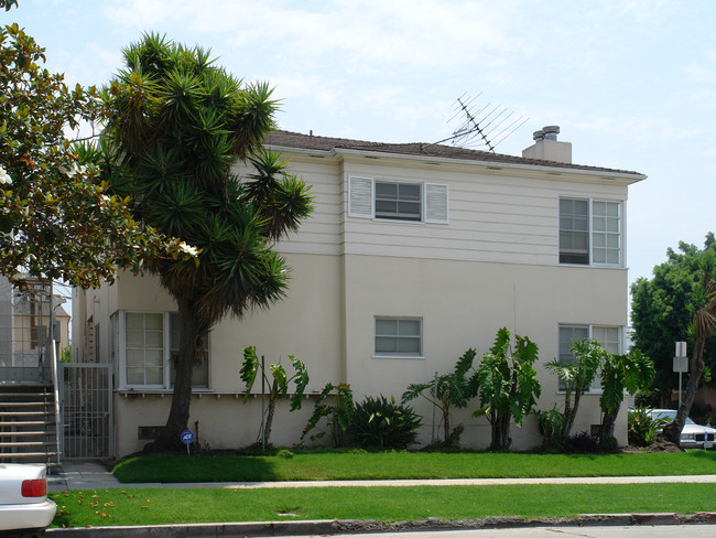 8373 W 1st St in Los Angeles, CA - Building Photo - Building Photo