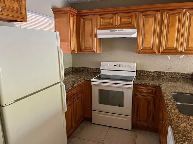 1600 Balfour Point Dr in West Palm Beach, FL - Building Photo - Building Photo