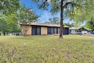 4504 Little Hill Cir in Austin, TX - Building Photo - Building Photo