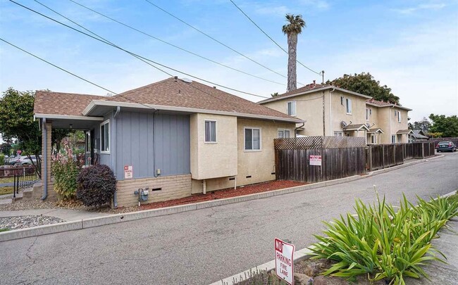 15548 Usher St in San Lorenzo, CA - Foto de edificio - Building Photo