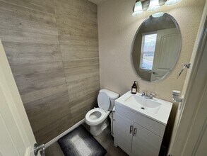 2384 Sierra Springs Dr in Colorado Springs, CO - Building Photo - Building Photo