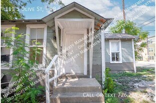 111 S Olive St, Unit #B in San Antonio, TX - Building Photo
