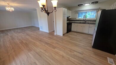 720 Alcoa Ln in Hoffman Estates, IL - Building Photo - Building Photo
