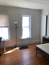 854-56 Lancaster Ave-Unit -Apt 1 in Syracuse, NY - Building Photo - Building Photo