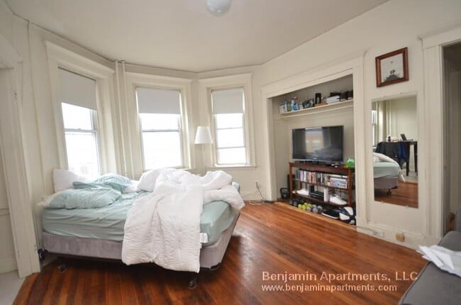 1171 Boylston St, Unit 28 in Boston, MA - Building Photo - Building Photo