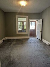 1045 Cromwell Ave in St. Paul, MN - Building Photo - Building Photo