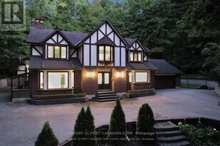 441 Westmount Dr in London, ON - Building Photo