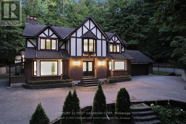 property at 441 Westmount Dr