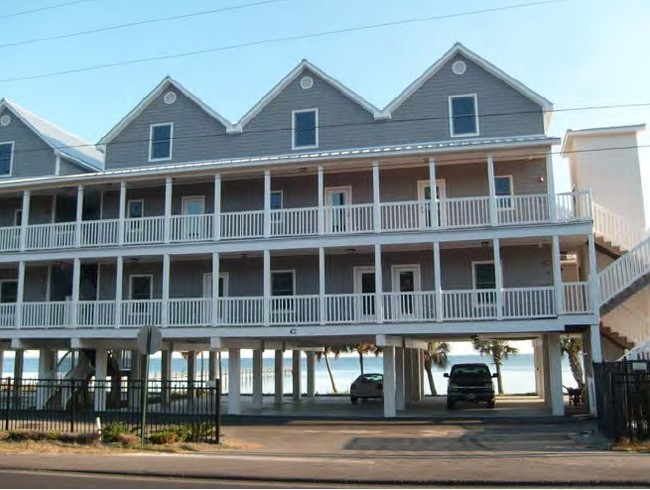 The Bungalows in Carrabelle, FL - Foto de edificio - Building Photo