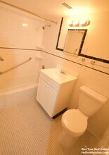 101 Monmouth St in Brookline, MA - Building Photo - Building Photo