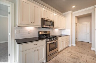 511 Piper Ln in Centerton, AR - Foto de edificio - Building Photo