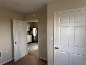 304 Gleason Ave in Van Wert, OH - Building Photo - Building Photo