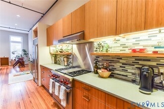 105 E Broad St in Richmond, VA - Building Photo - Building Photo