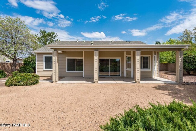 7293 N Summer Walk Way in Prescott Valley, AZ - Foto de edificio - Building Photo