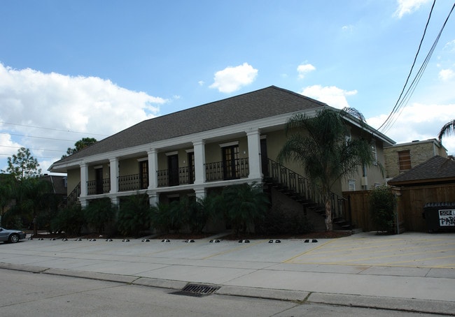 2224 Houma Blvd in Metairie, LA - Building Photo - Building Photo