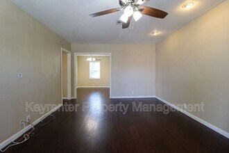 736 N Gary Pl in Tulsa, OK - Foto de edificio - Building Photo