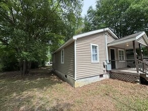 928 Blount St in Smithfield, NC - Building Photo - Building Photo
